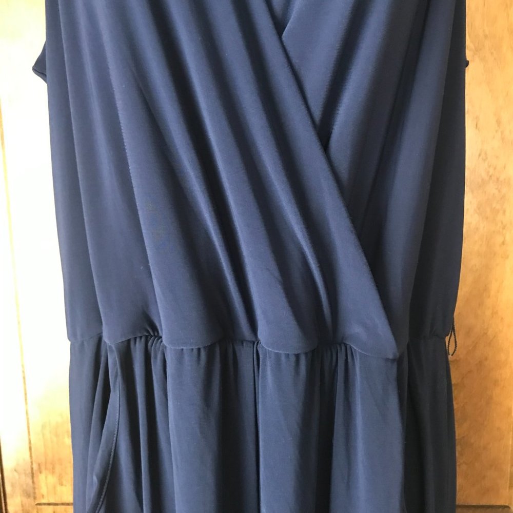 Nikki by Nikki Poulos Navy V-Neck Jumpsuit Size 1X - Picture 4 of 12
